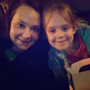 Meet your Posher, Shea